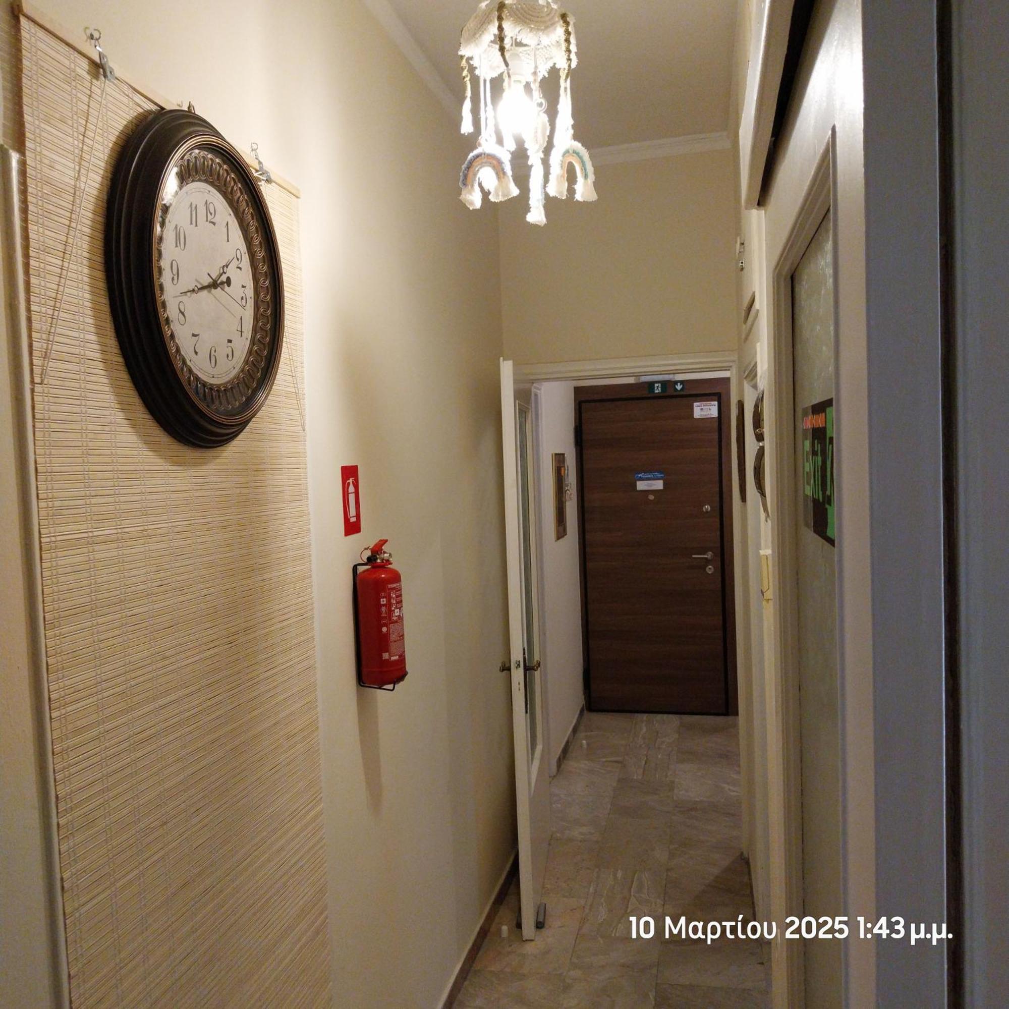 Cozy & Bright Home 50M From Subway -Agios Antonios Athene Buitenkant foto